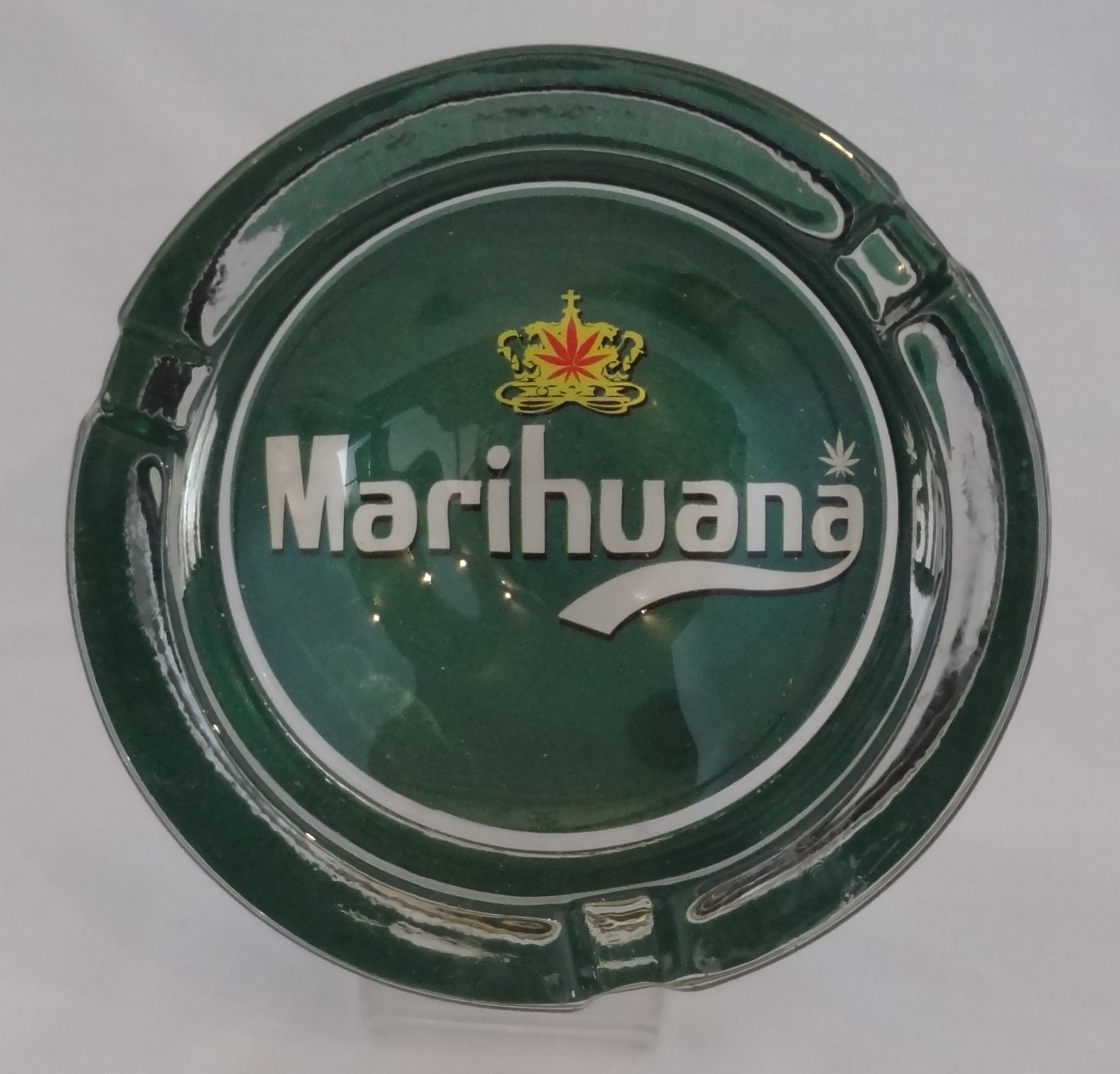 Small Round ASHTRAY - marihuana green